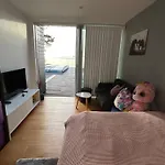 Nydelig Ved Sjoen Med Oppvarmet Basseng 卑爾根
