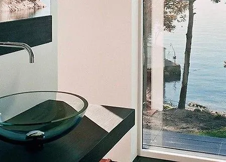 فيلة Nydelig Ved Sjoen Med Oppvarmet Basseng