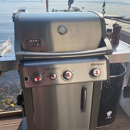 Βίλα Nydelig Ved Sjoen Med Oppvarmet Basseng