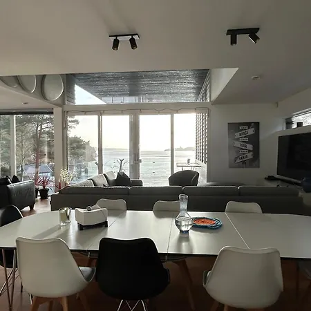 Nydelig Ved Sjoen Med Oppvarmet Basseng Vila *