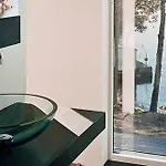 Villa Nydelig Ved Sjoen Med Oppvarmet Basseng