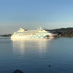 Villa Nydelig Ved Sjoen Med Oppvarmet Basseng *
