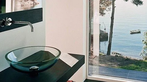 Vila Nydelig Ved Sjoen Med Oppvarmet Basseng